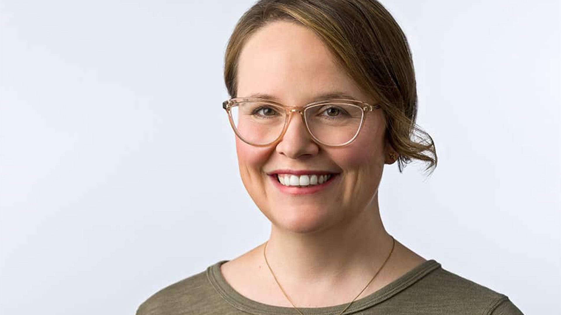 Illinois Libraries Present: Raina Telgemeier - Virtual Event