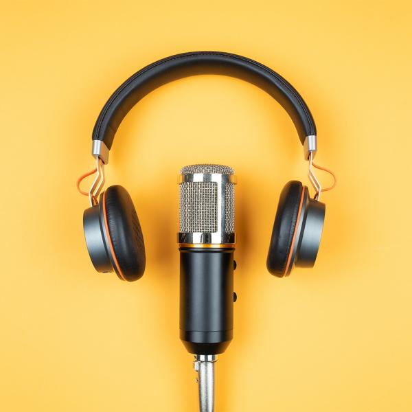 Image for event: How to Listen to Podcasts